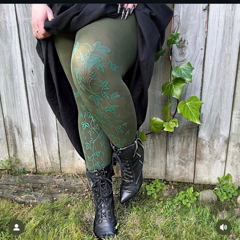 New! Hecate Secret Garden Tights from Snag Tights